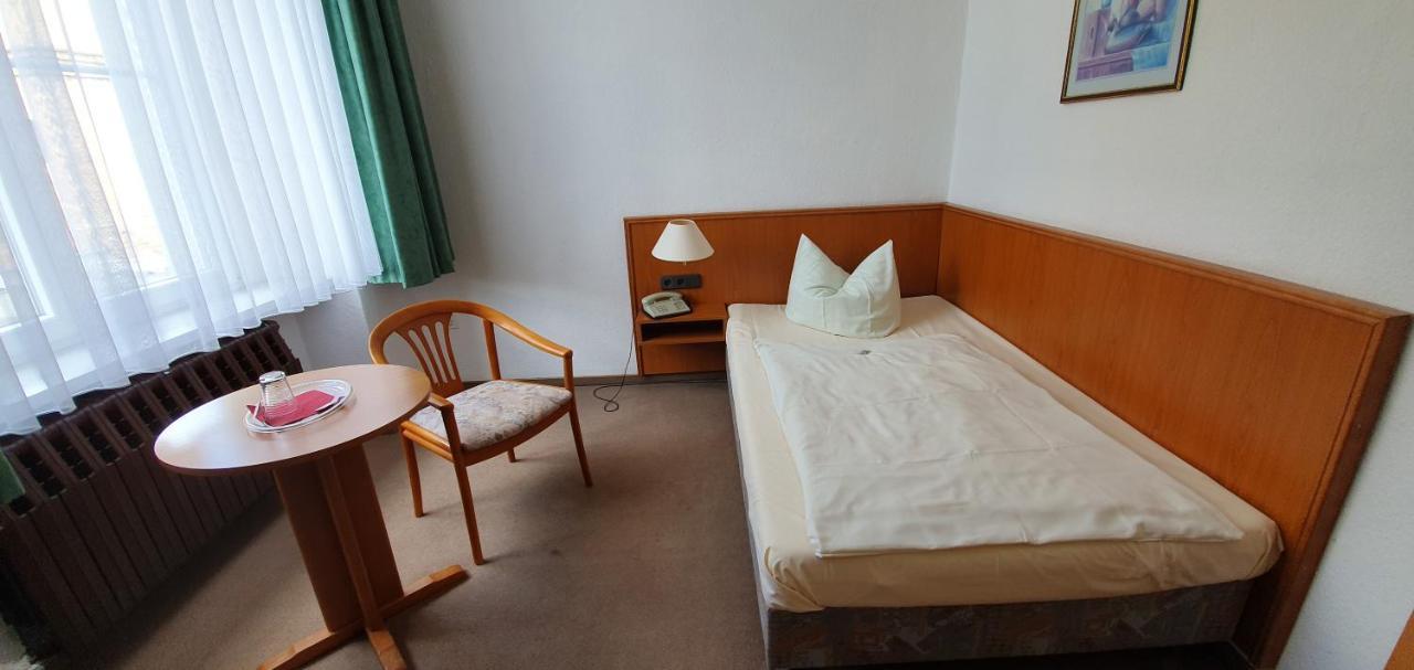 Hotel "Stadt Koethen" 쾨텐 외부 사진